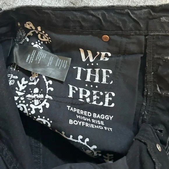 Free People We The Free Black Tapered Baggy High Rise Boyfriend Fit Jeans 26 NWT - Picture 10 of 12